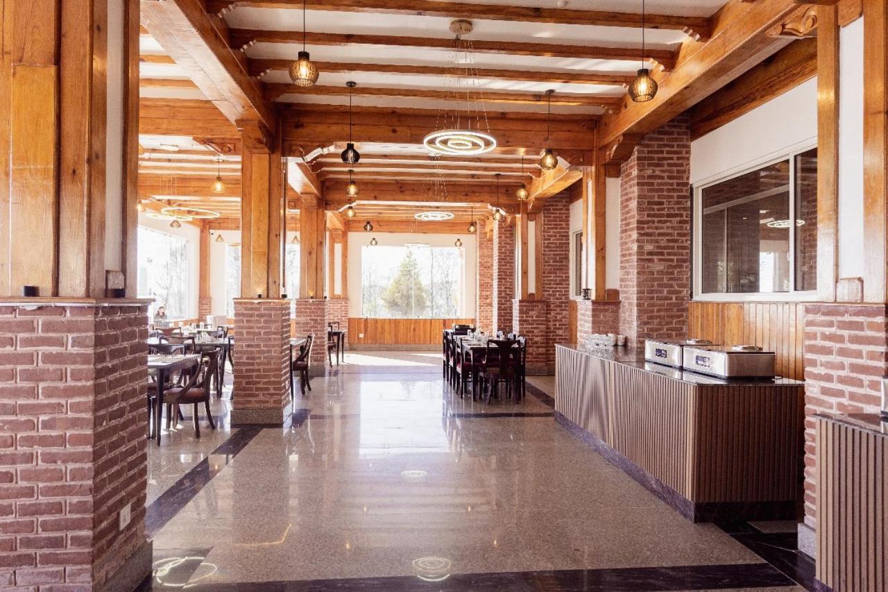 Hotel Chautari Pvt Ltd Nagarkot Bagian luar foto