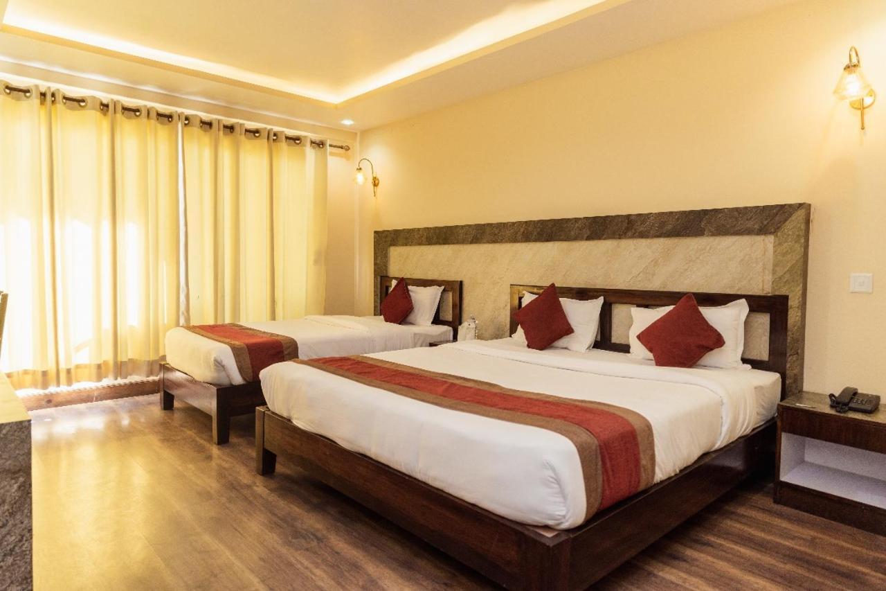 Hotel Chautari Pvt Ltd Nagarkot Bagian luar foto