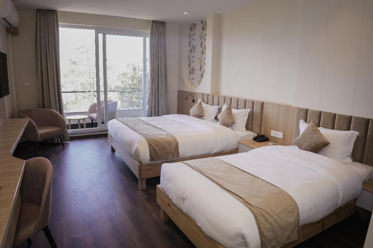 Hotel Chautari Pvt Ltd Nagarkot Bagian luar foto