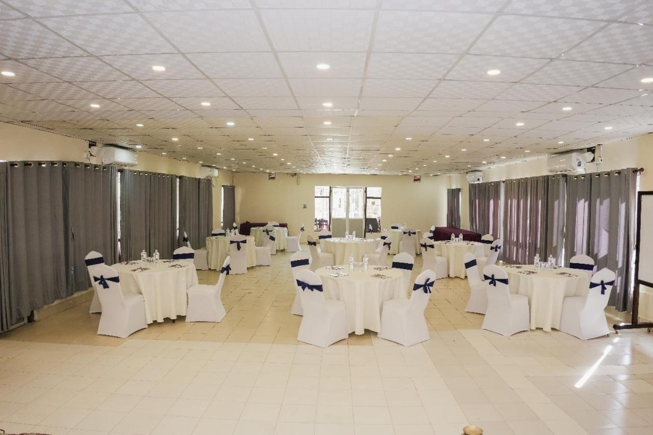 Hotel Chautari Pvt Ltd Nagarkot Bagian luar foto